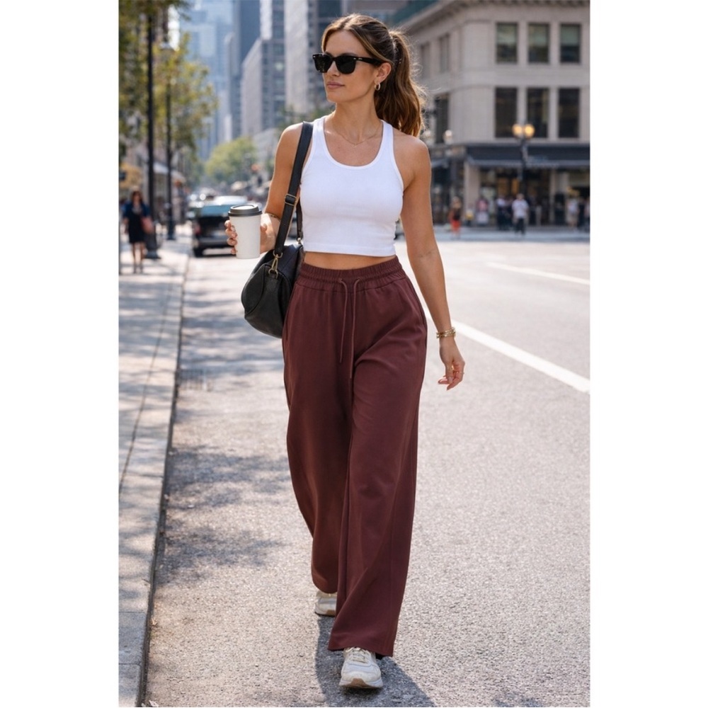 NWT The Athleta Endeavor High Rise Relaxed Wide Leg Pants Small burgundy reddish